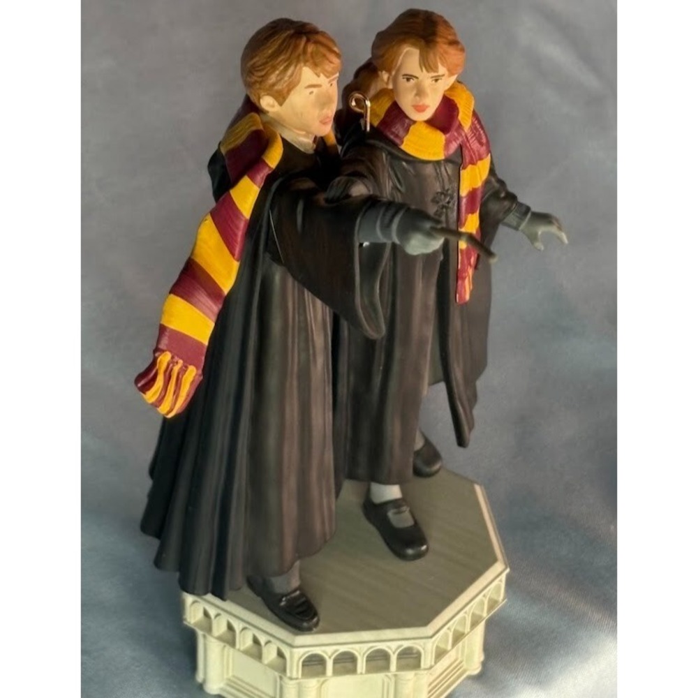 Hallmark Harry Potter Ornament OS Multicolor Ron Weasley Hermione Granger 2024 - Picture 4 of 6
